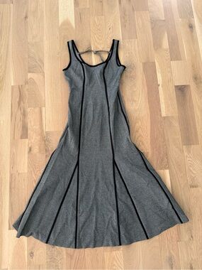 Snidel Tailored Scoop Neck Fit and Flare Gray Midi Fall Dress Size Medium